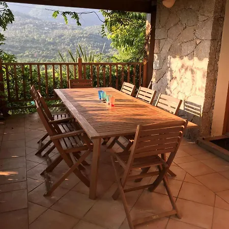 4* Piscine Chauffee Sotta