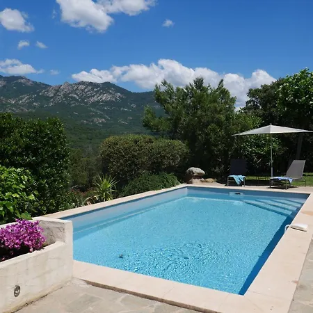 4* Piscine Chauffee * Sotta